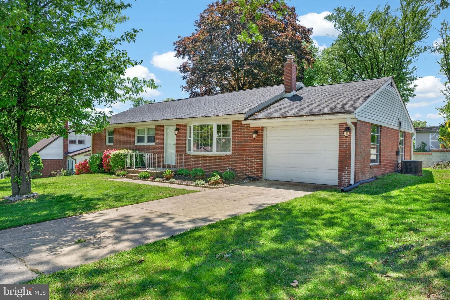 512 Greenridge Road photo 3