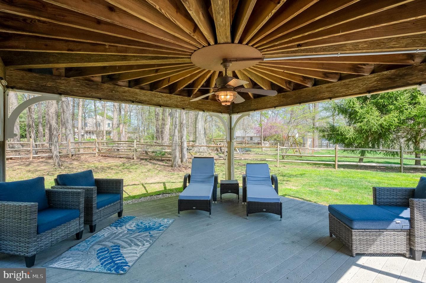 1216 Bluebird Court W photo 109