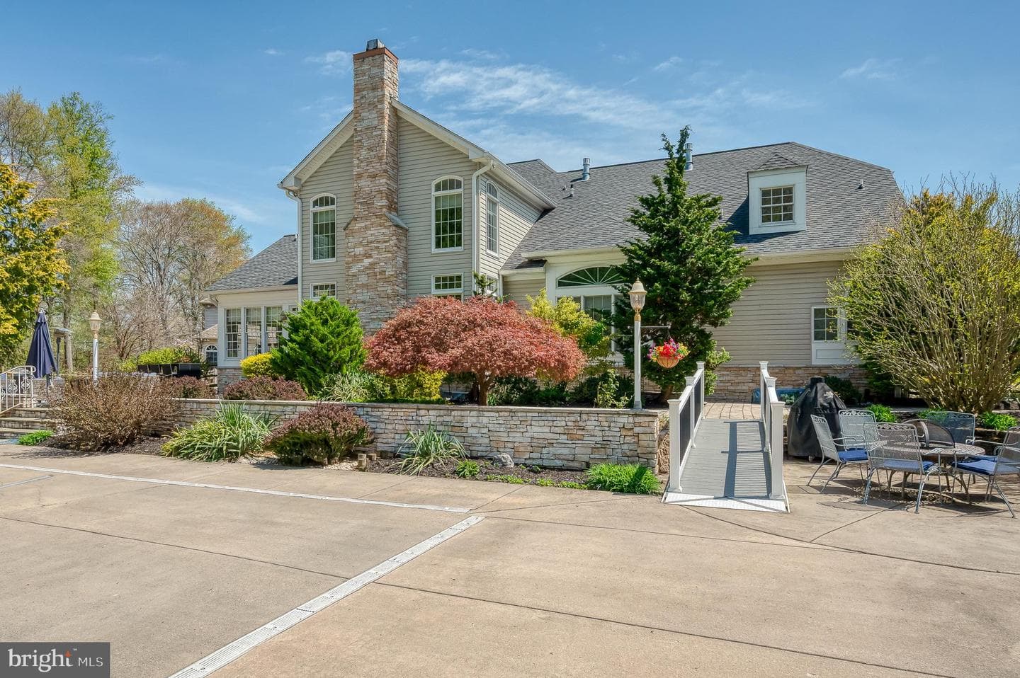 1216 Bluebird Court W photo 119