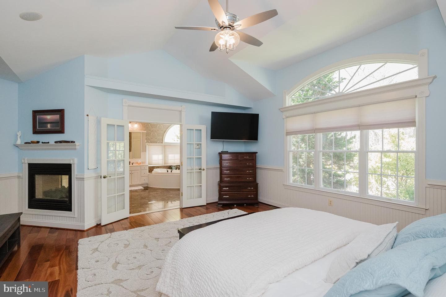 1216 Bluebird Court W photo 38