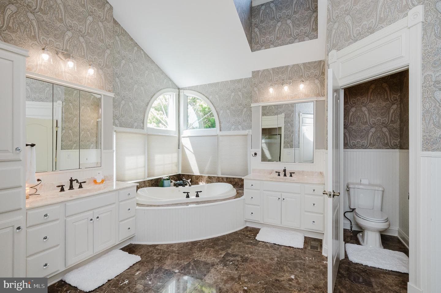 1216 Bluebird Court W photo 43