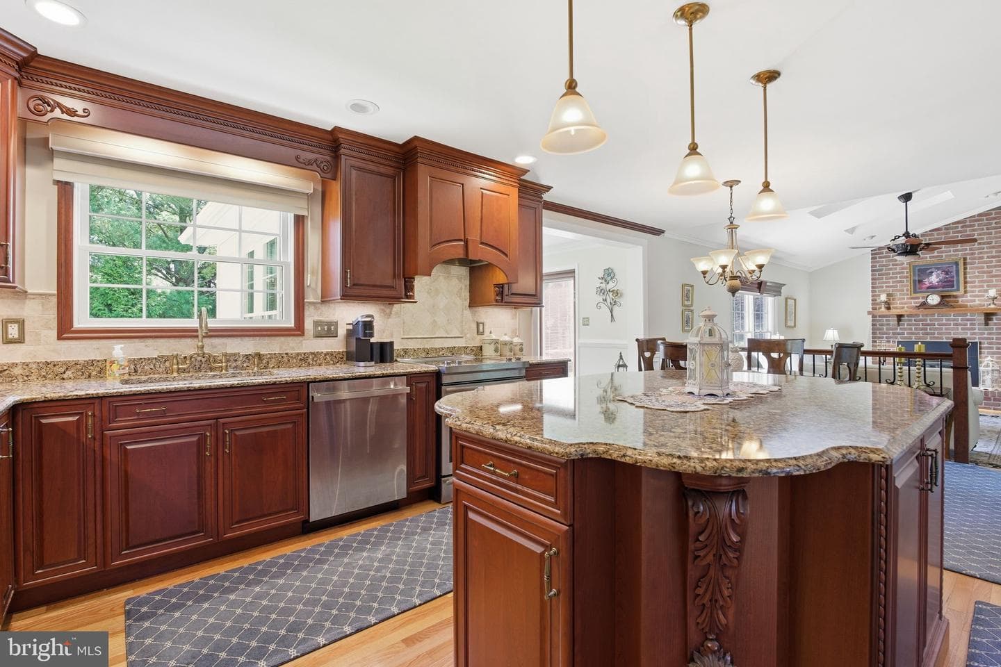 217 Rolling Knoll Drive photo 9