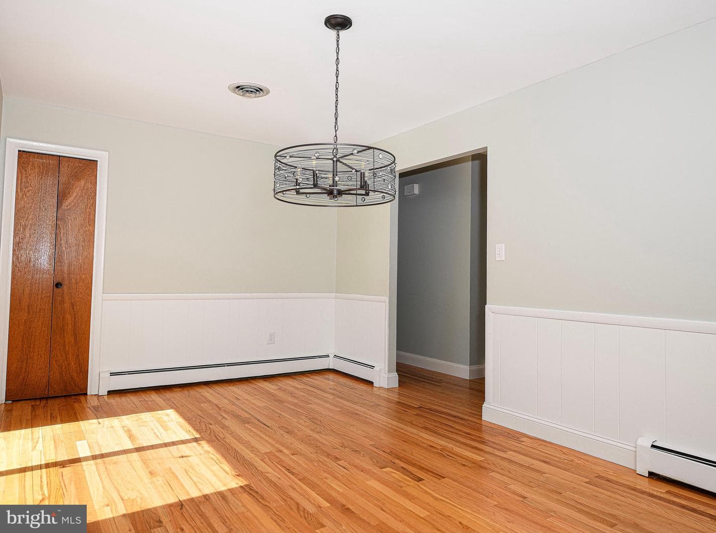 2501 Roy Terrace photo 14