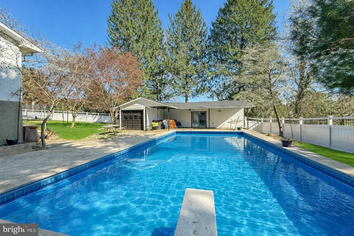 2501 Roy Terrace photo 35