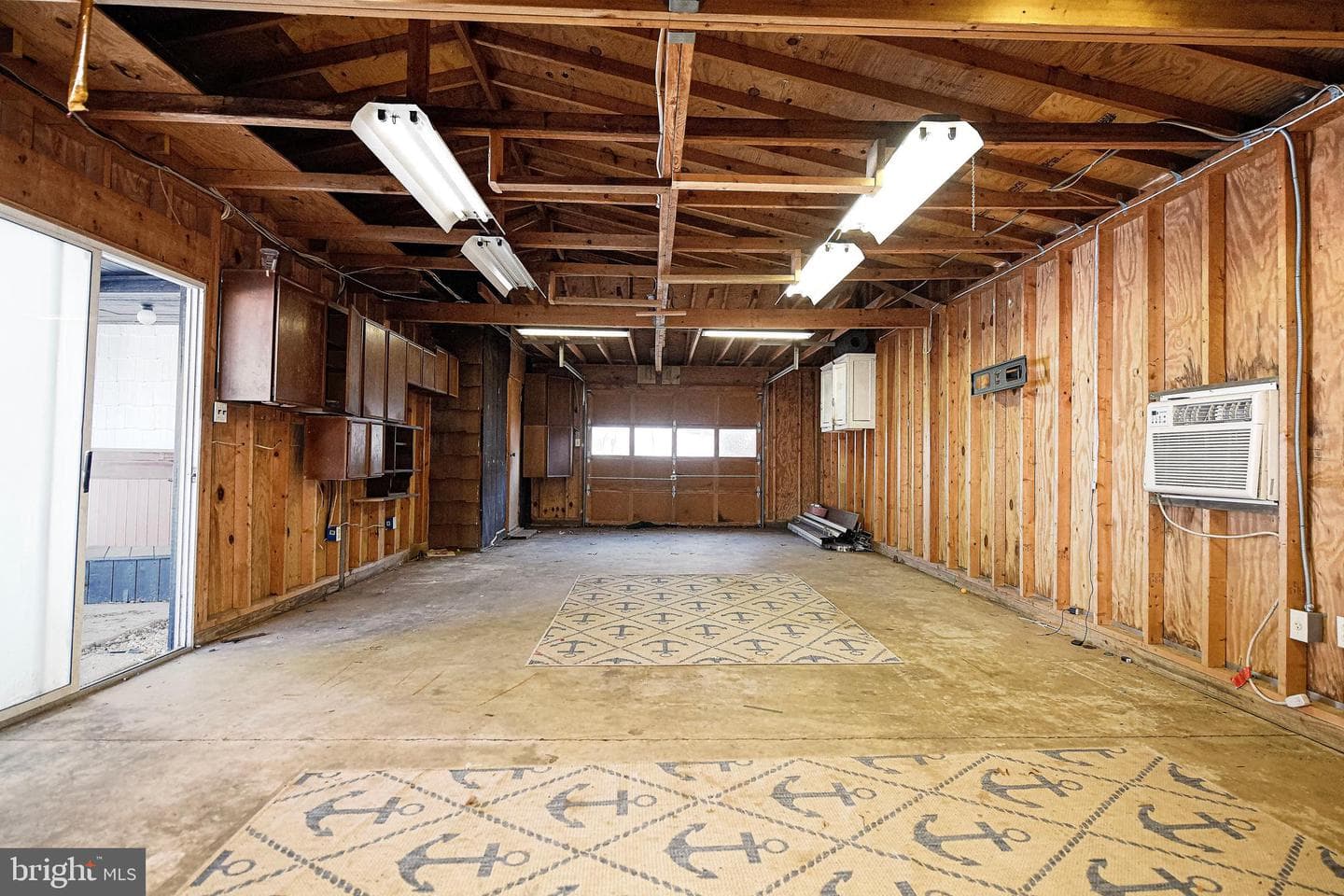 2501 Roy Terrace photo 41