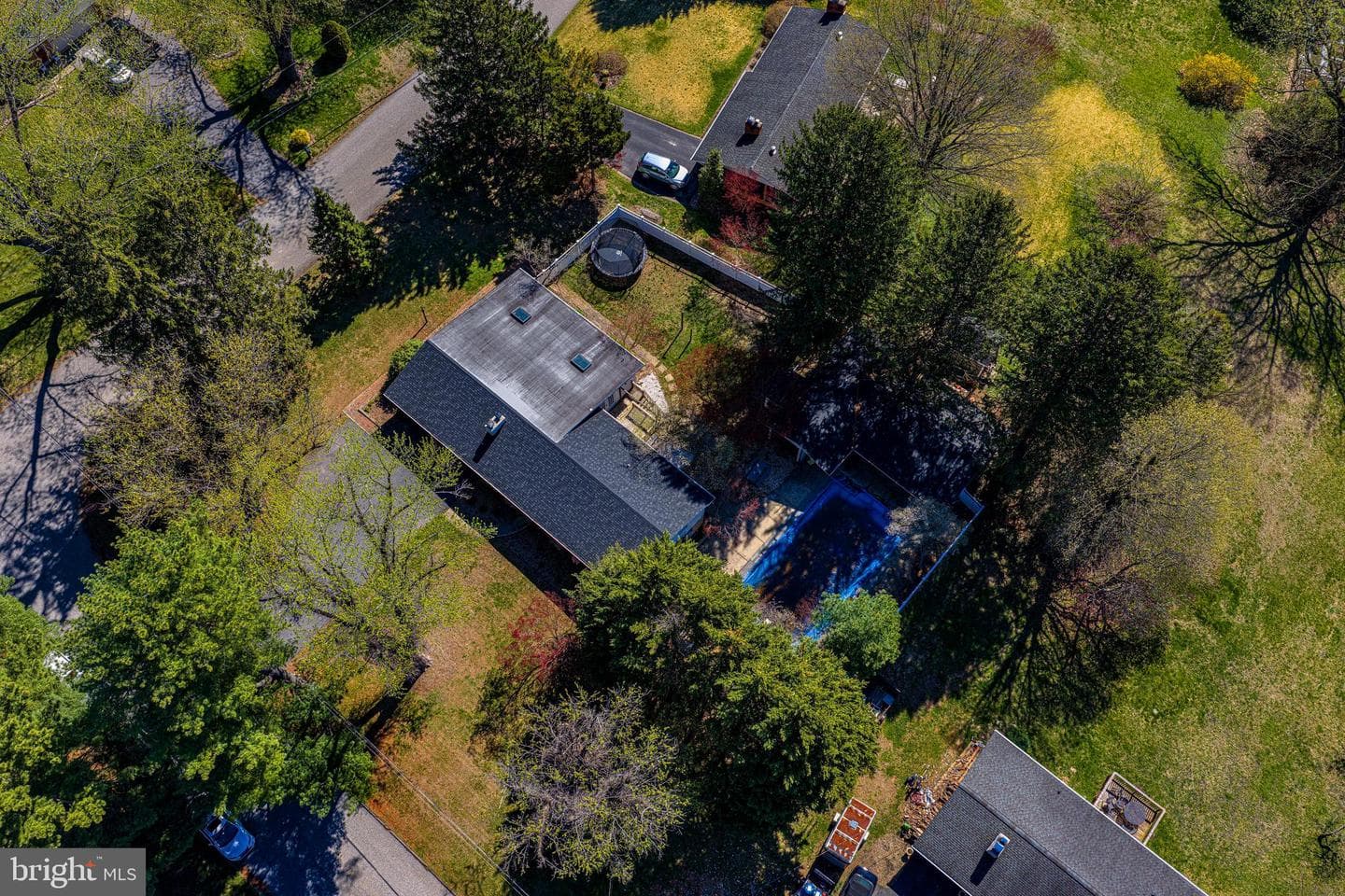 2501 Roy Terrace photo 50