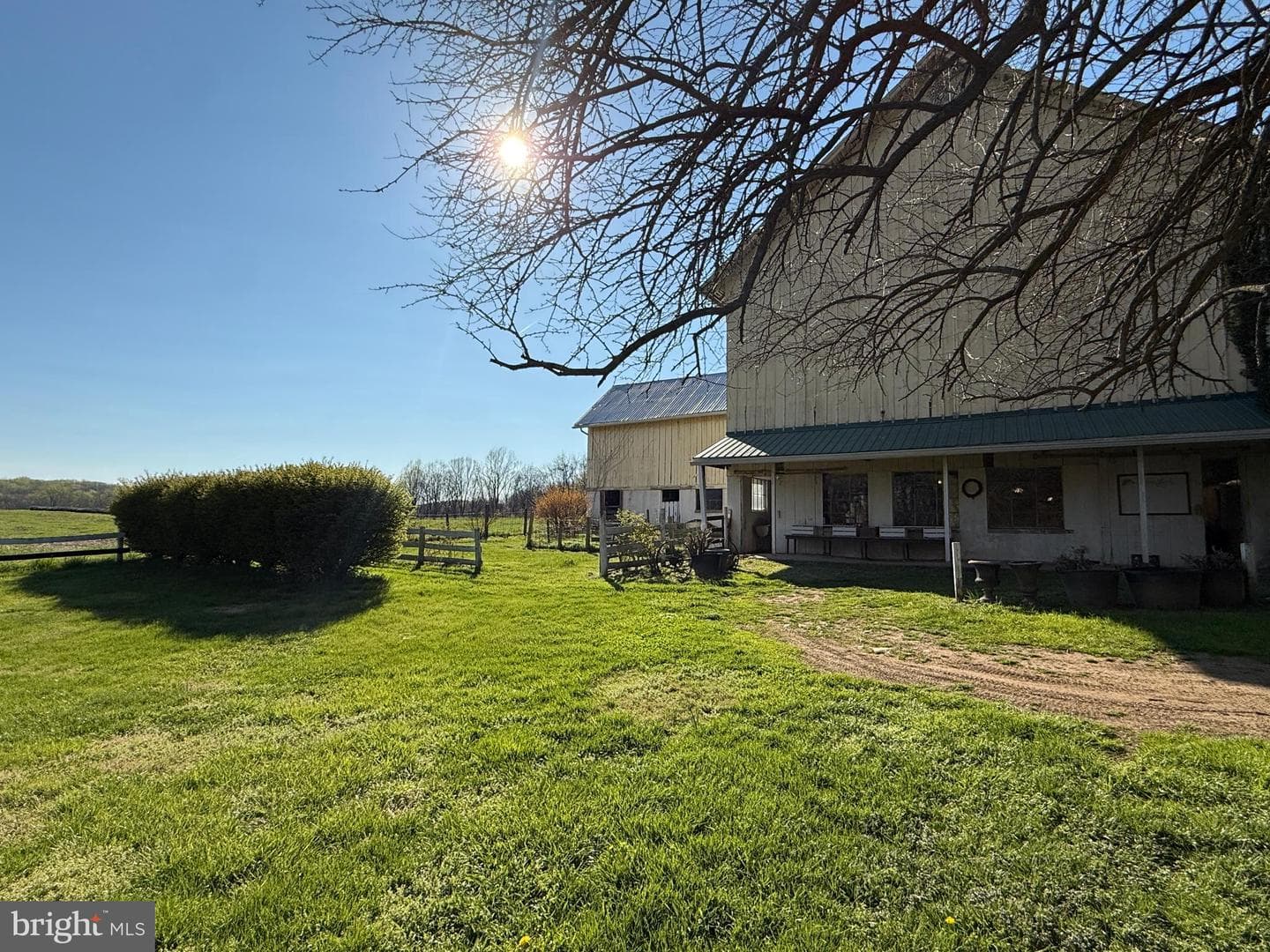 2501 Roy Terrace photo 57