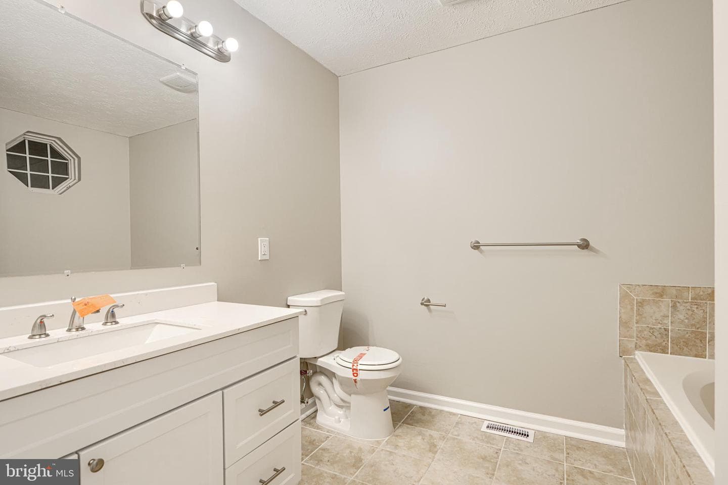 467 Manor Road photo 11