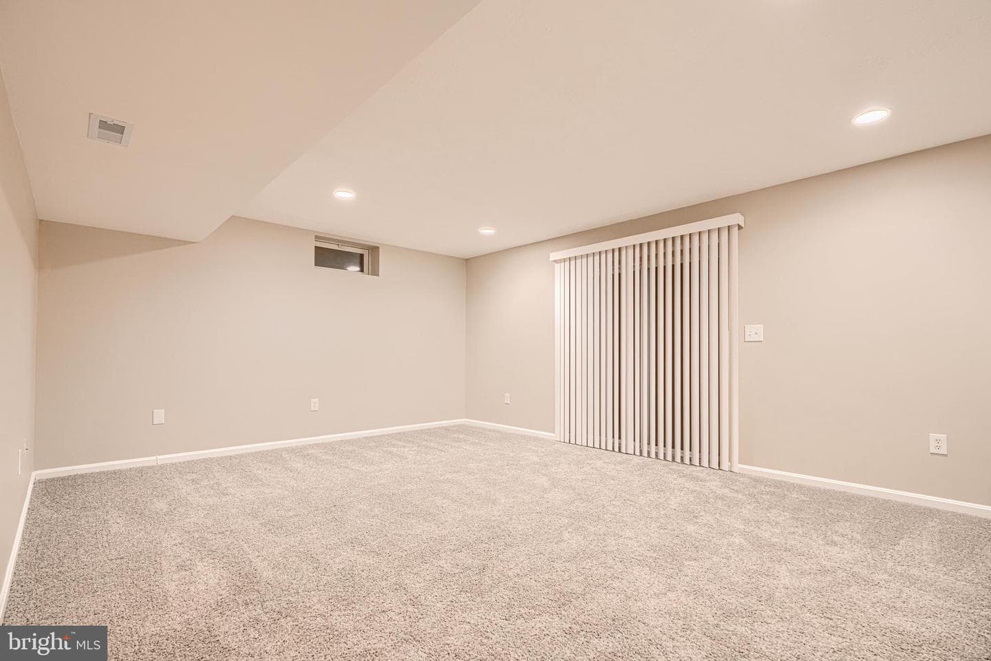 467 Manor Road photo 20