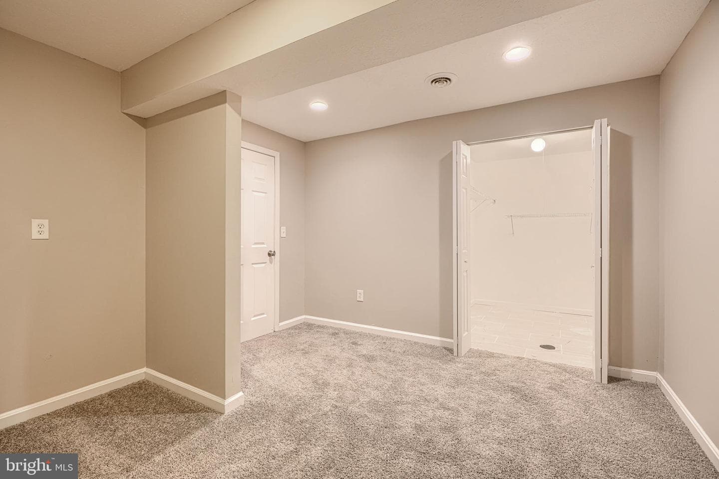 467 Manor Road photo 22