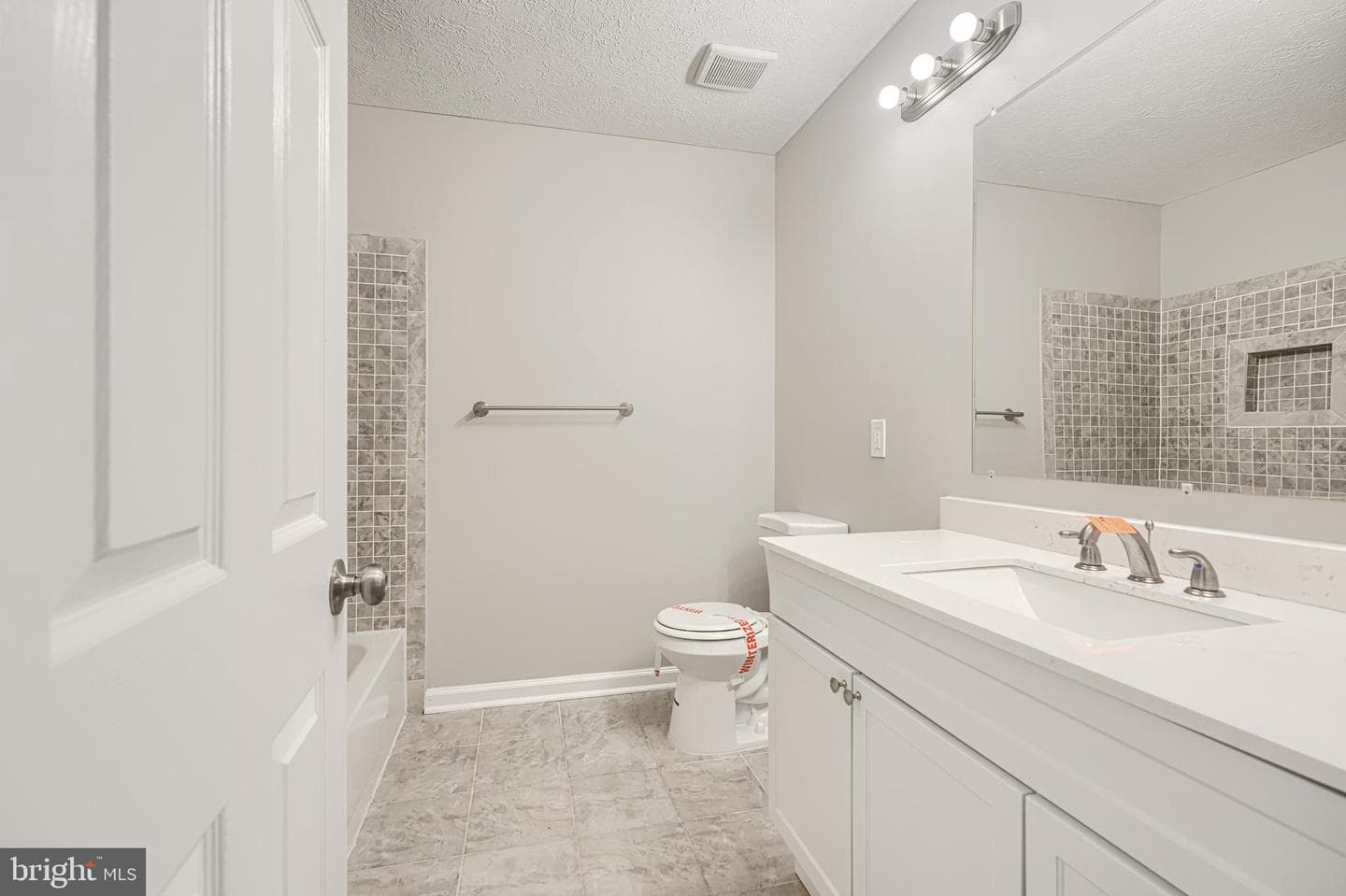 467 Manor Road photo 38