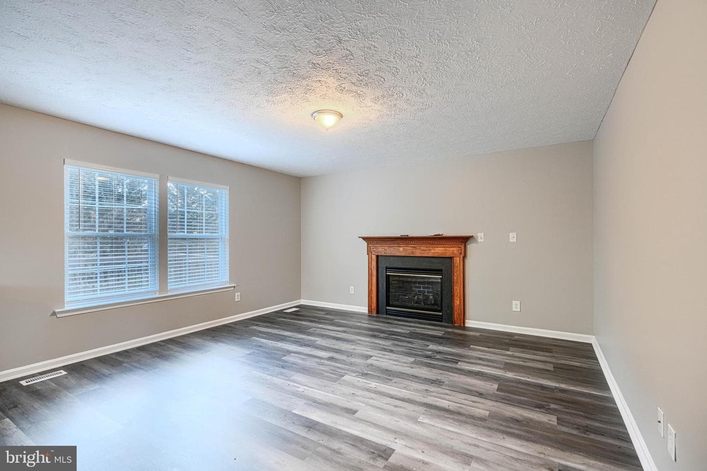 467 Manor Road photo 5