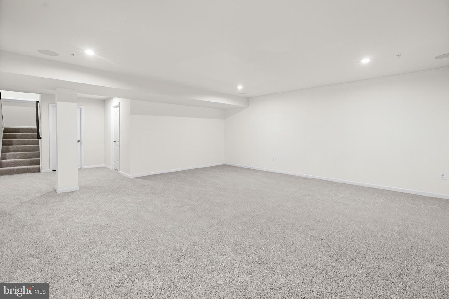539 Potomac Road photo 35