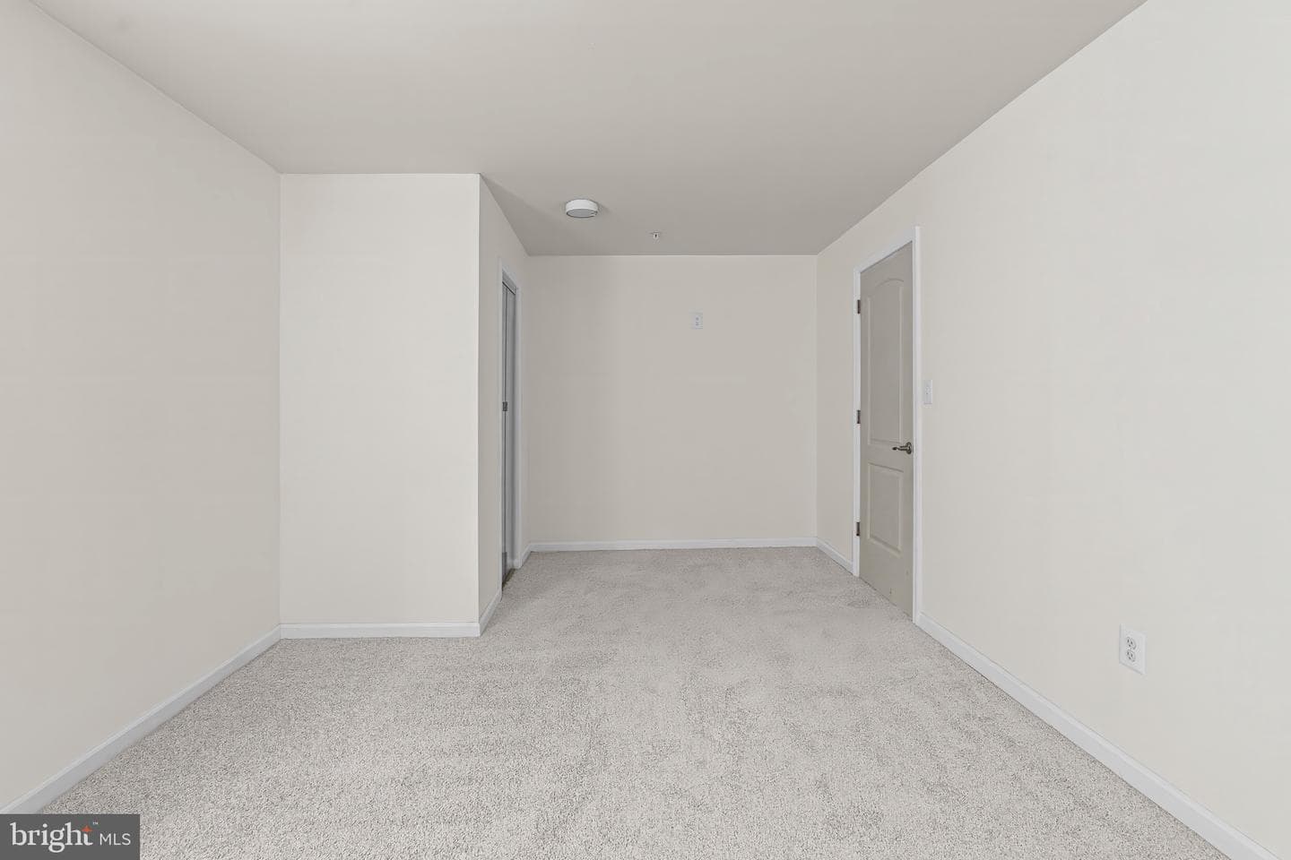 539 Potomac Road photo 39