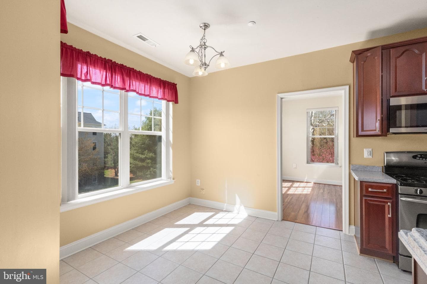 301 Tiree Court #301 photo 12