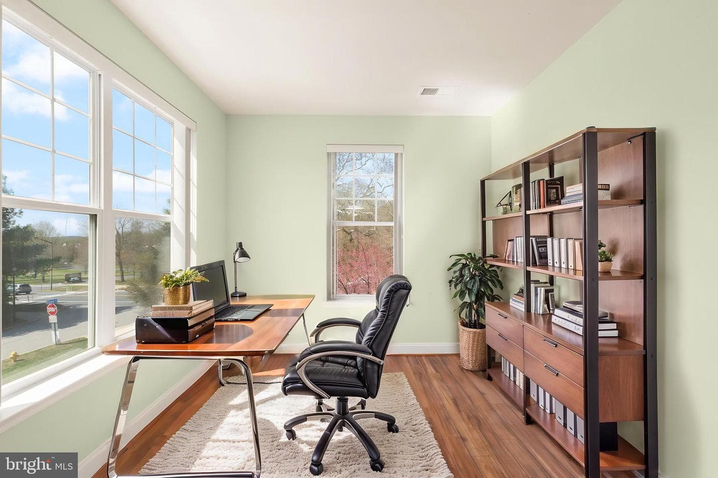 301 Tiree Court #301 photo 14