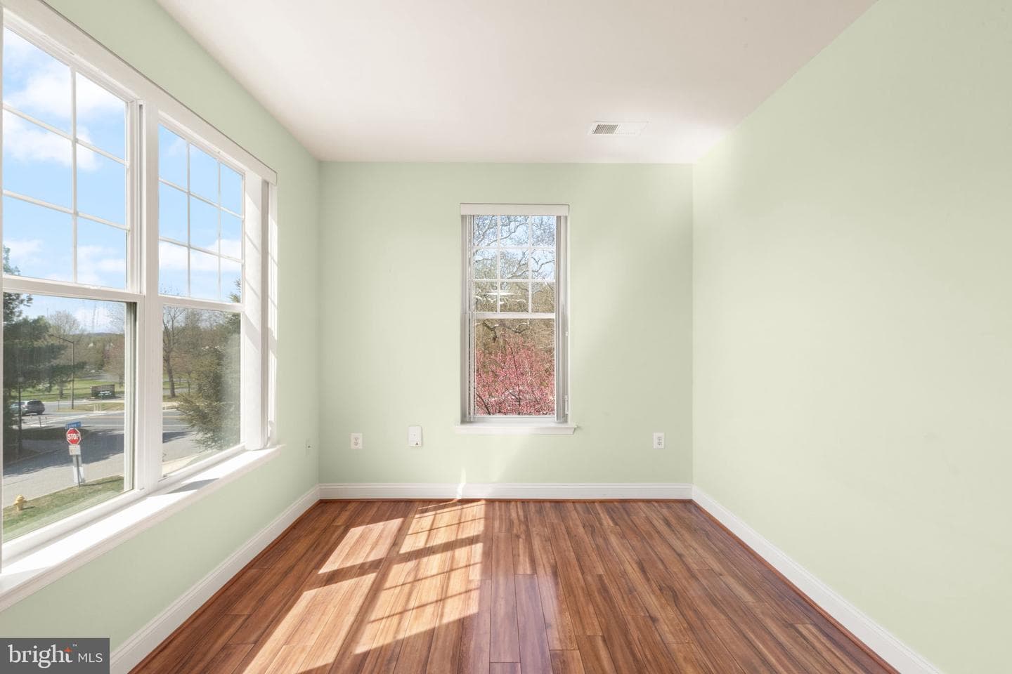 301 Tiree Court #301 photo 15
