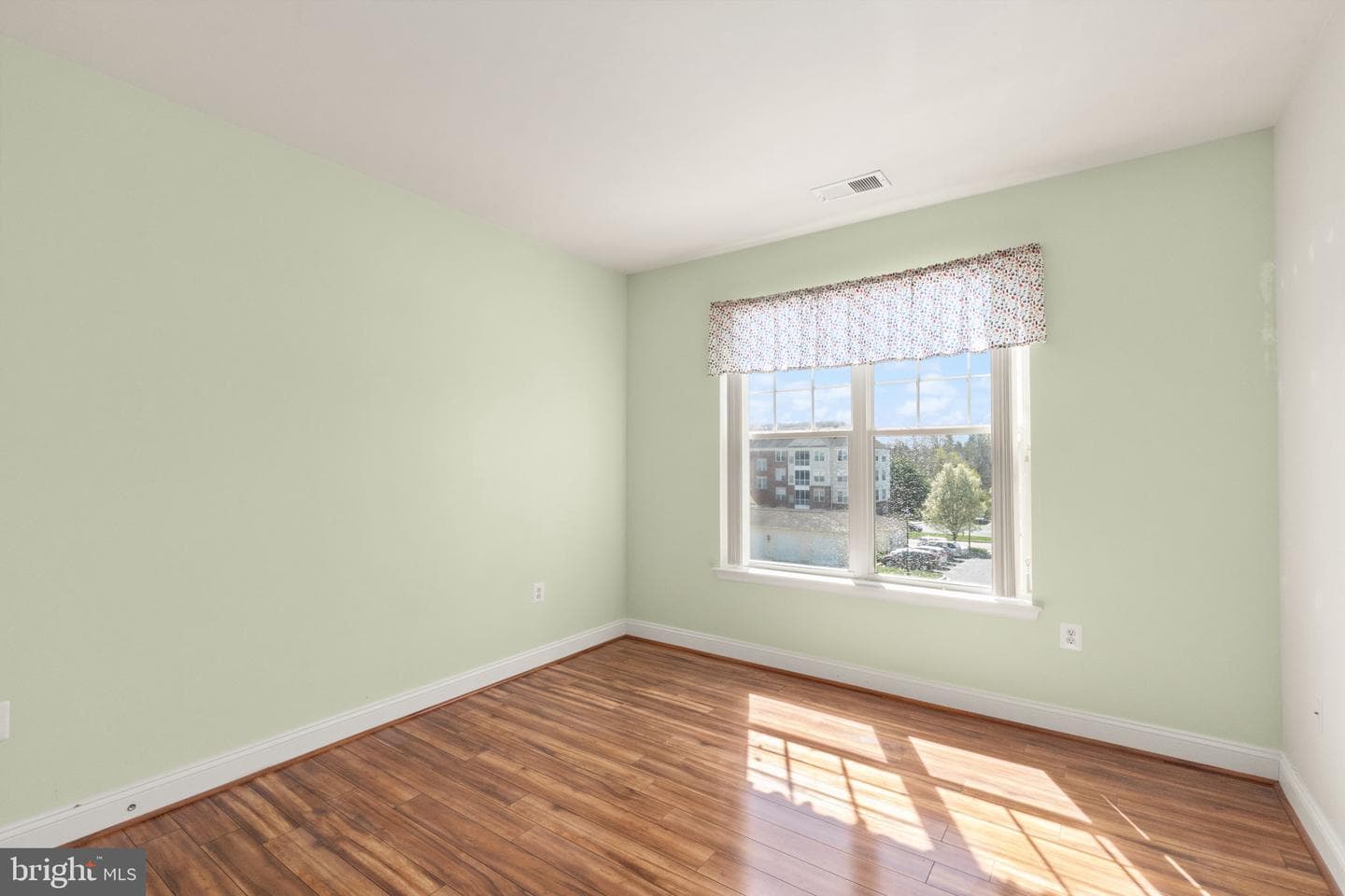 301 Tiree Court #301 photo 23