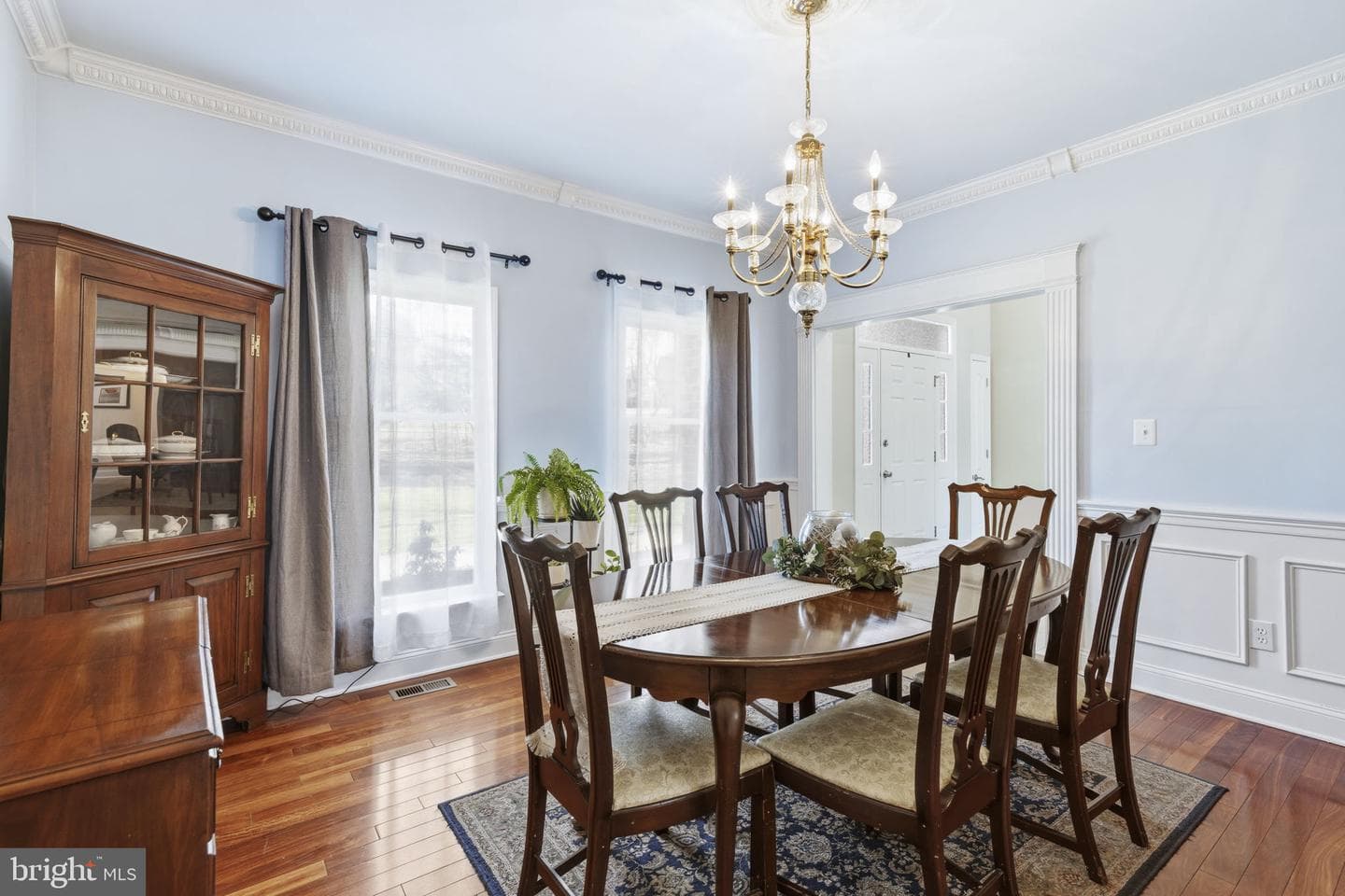 803 Deepwood Court photo 4