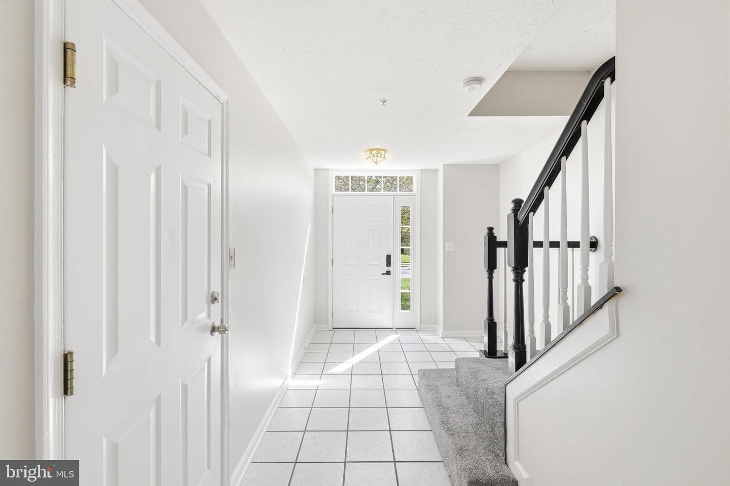 2045 Mardic Drive photo 10