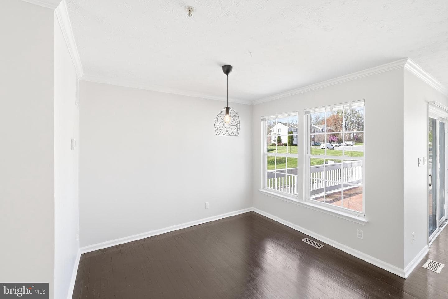 2045 Mardic Drive photo 19