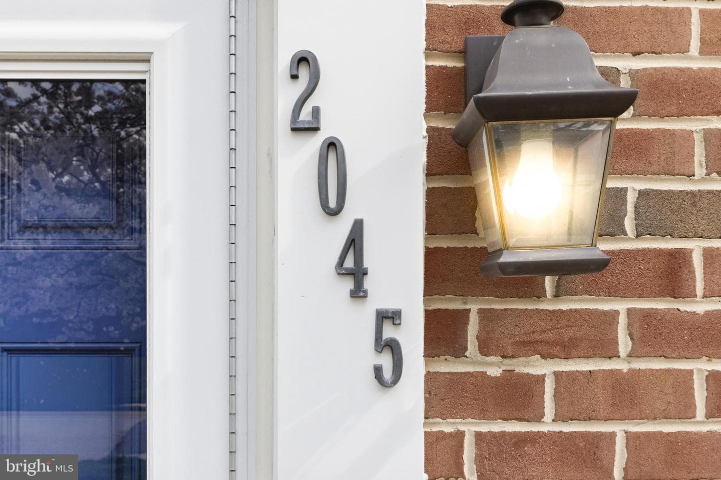 2045 Mardic Drive photo 7