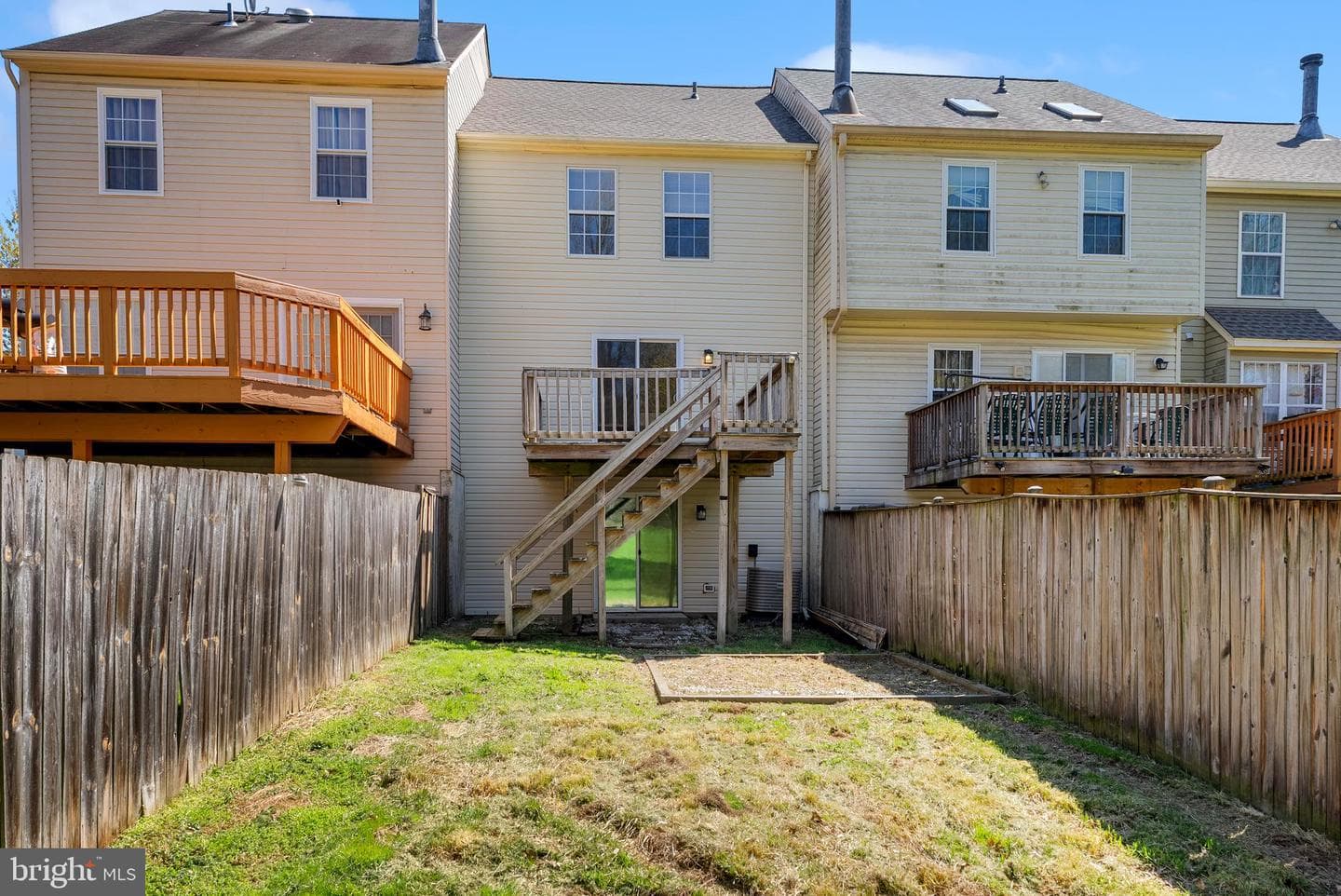330 Fullerton Place photo 36