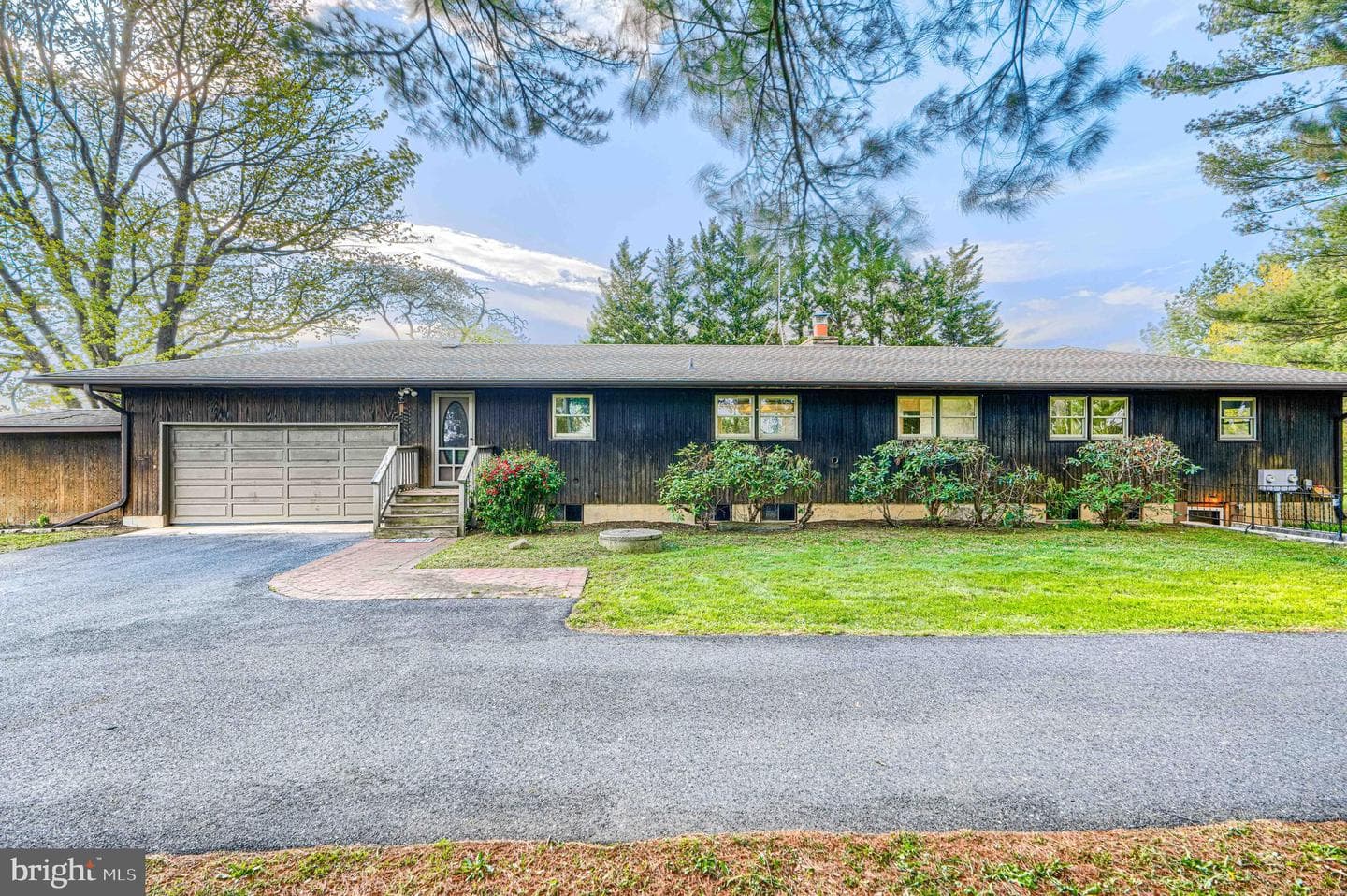 2807 Pocock Road photo 4