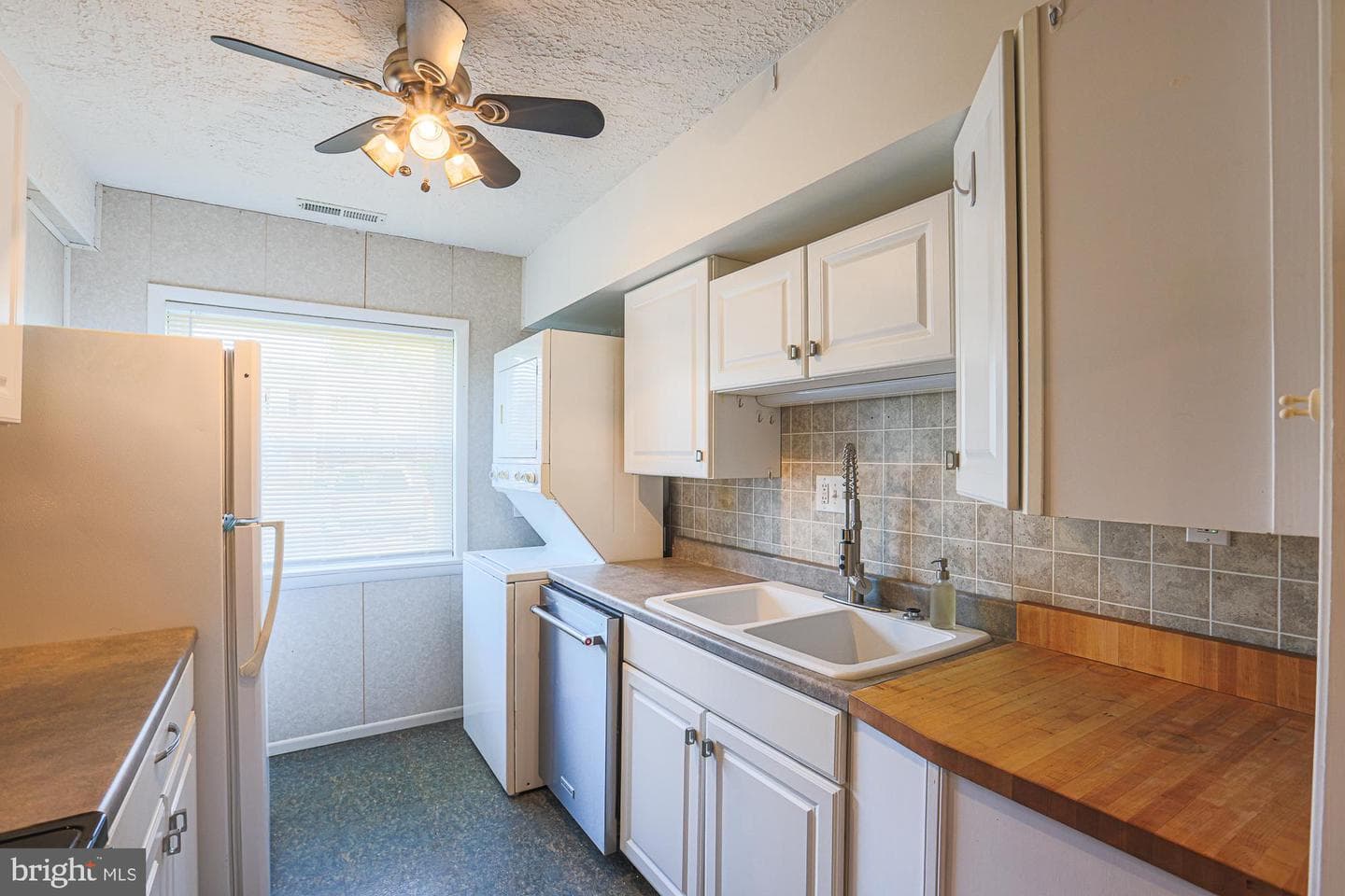 301 Sweet Briar Court photo 14