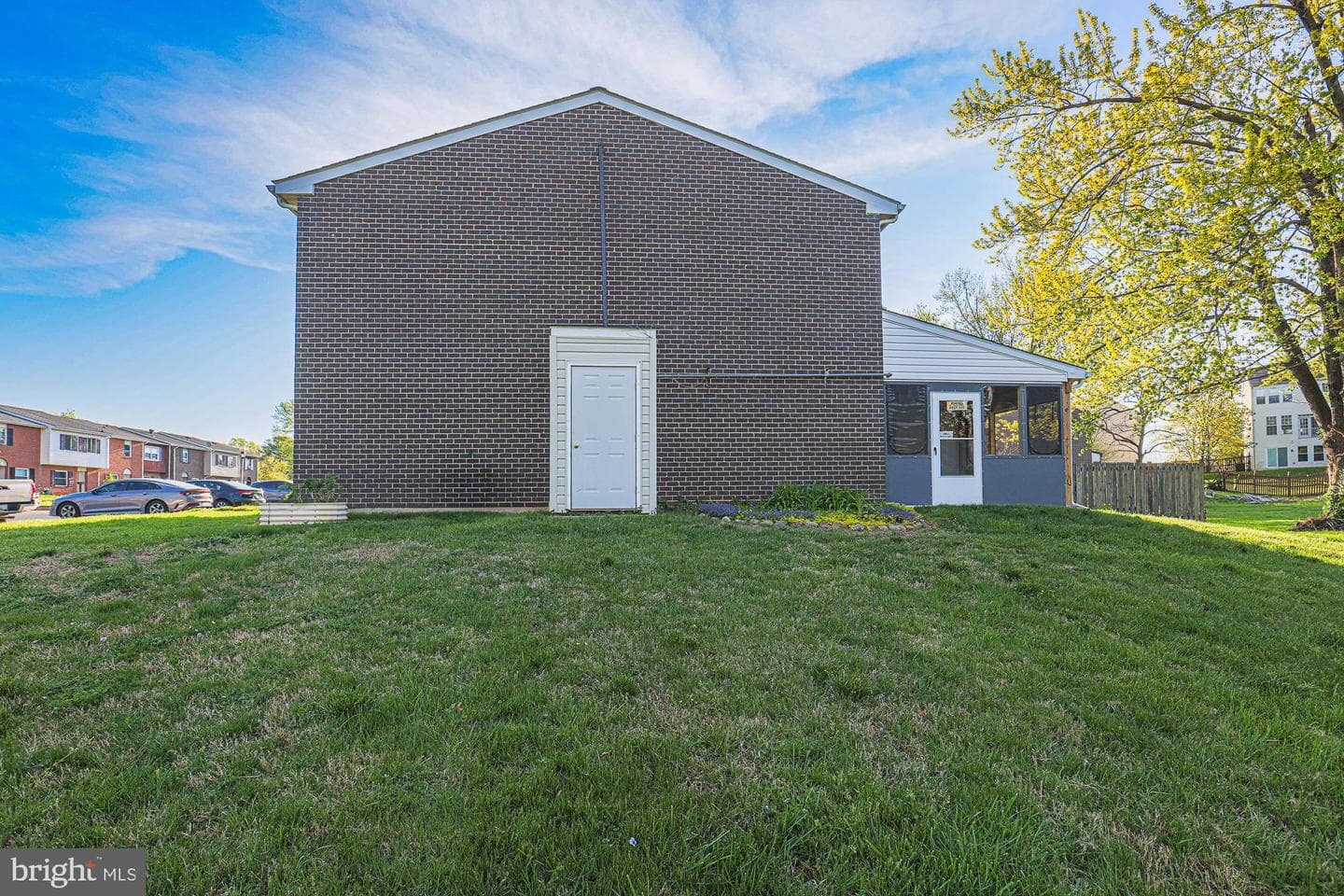 301 Sweet Briar Court photo 3