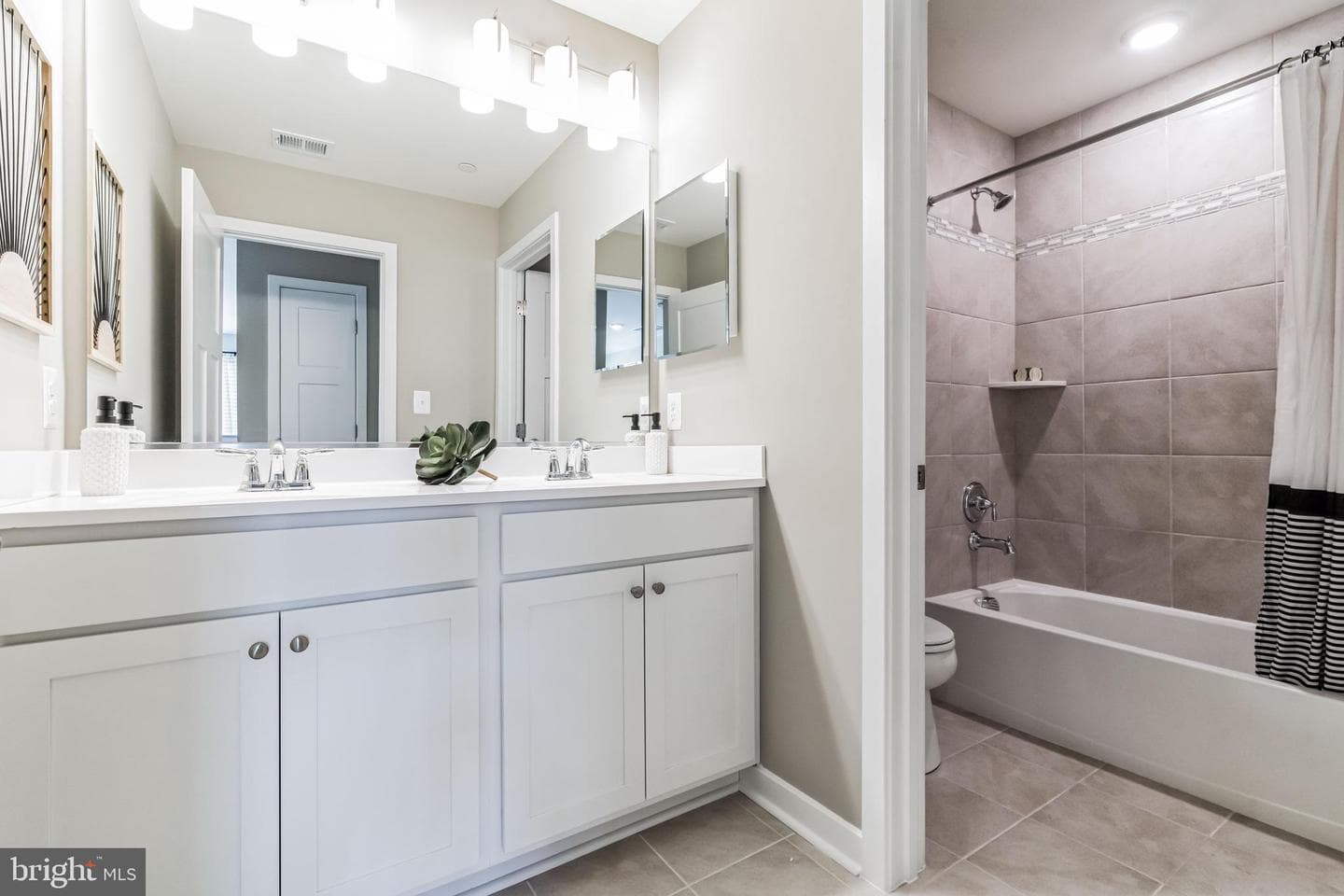 3631 Dexter Court #161 photo 5