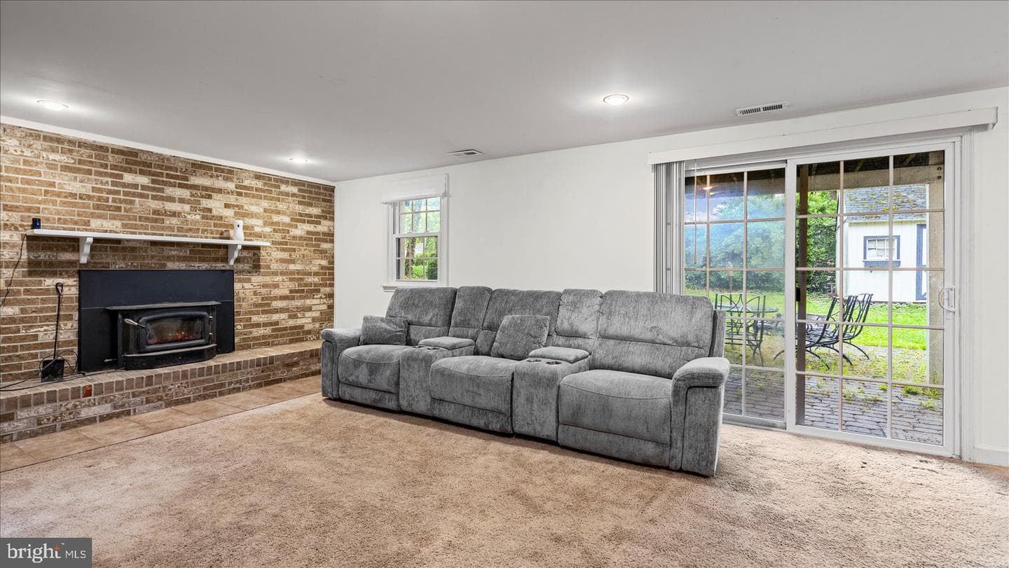 1512 Steeplechase Drive photo 31