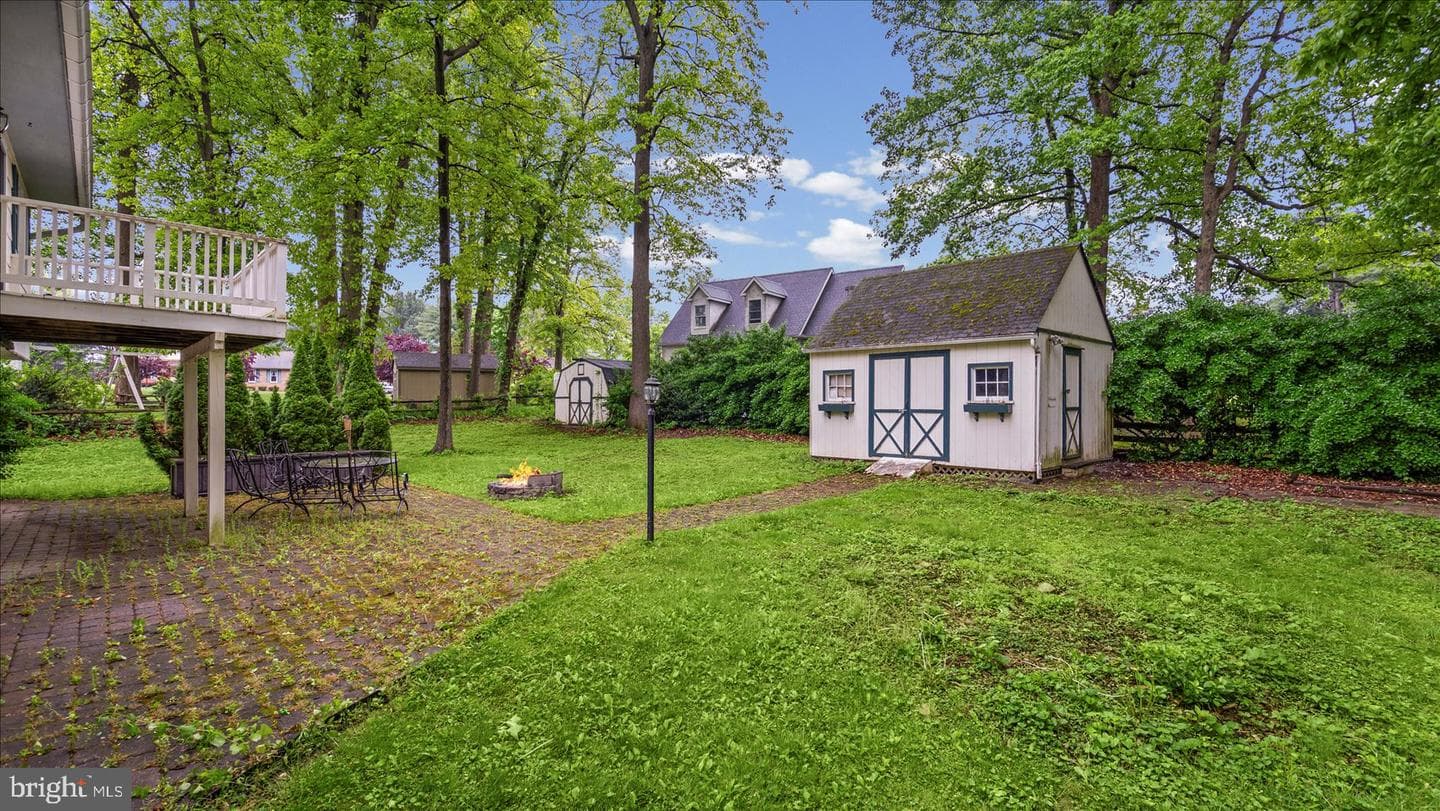 1512 Steeplechase Drive photo 6