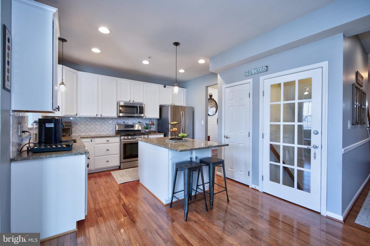 217 Steed Lane photo 8