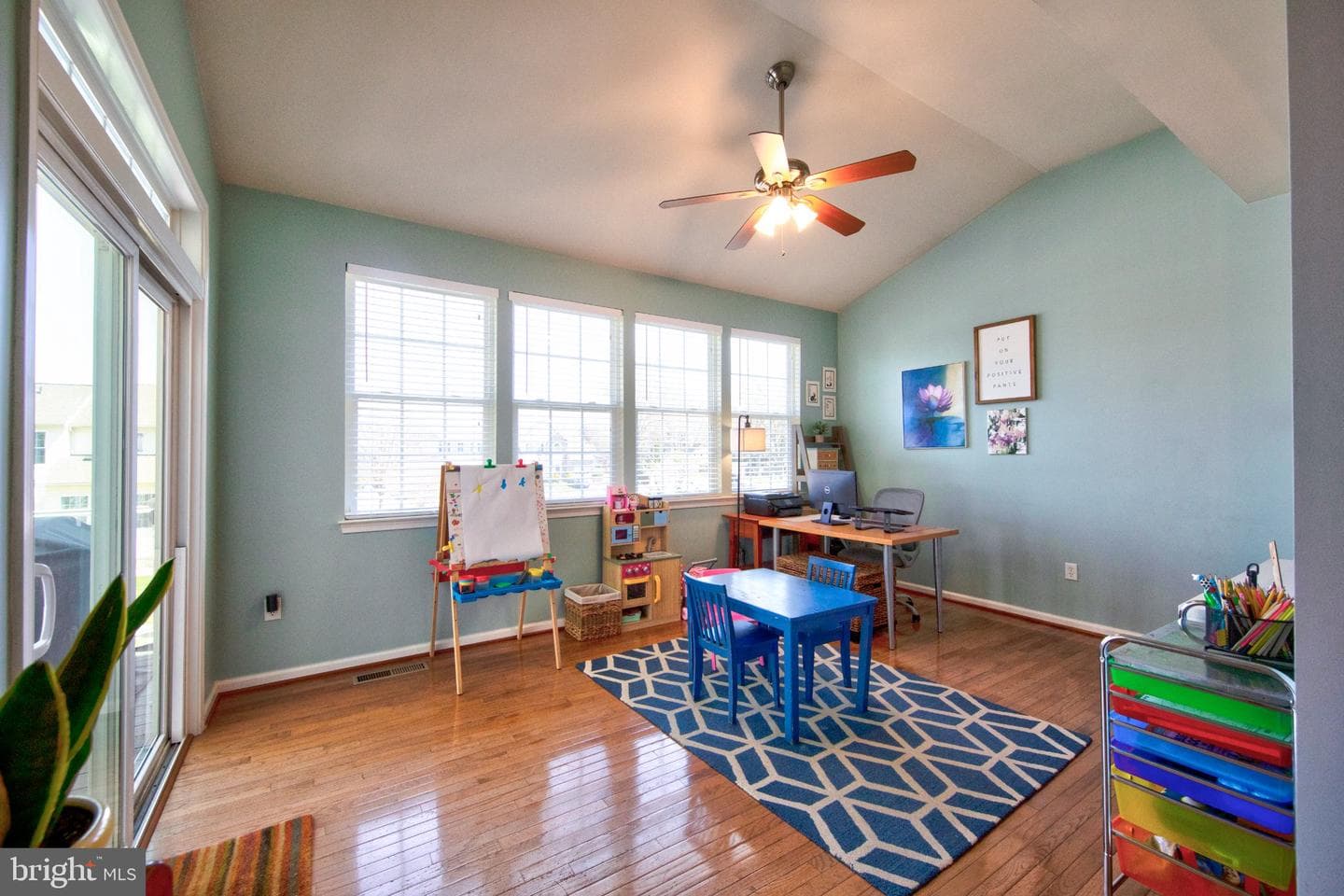 217 Steed Lane photo 9
