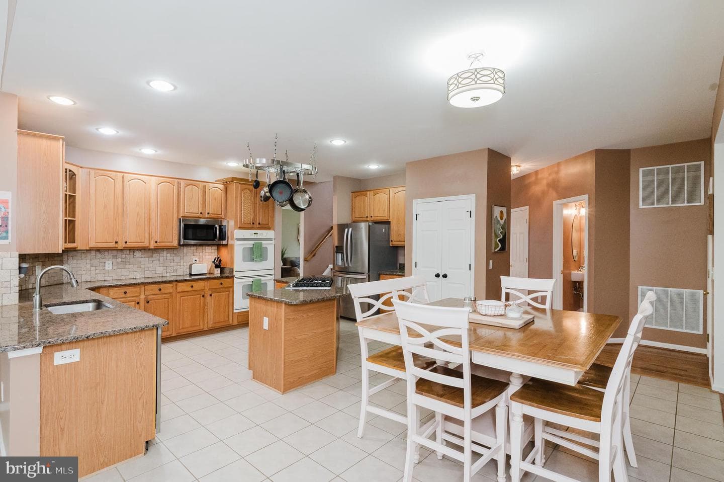 2623 E Rhododendron Drive photo 25