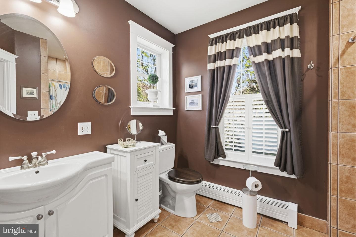 555 Giles Street photo 15