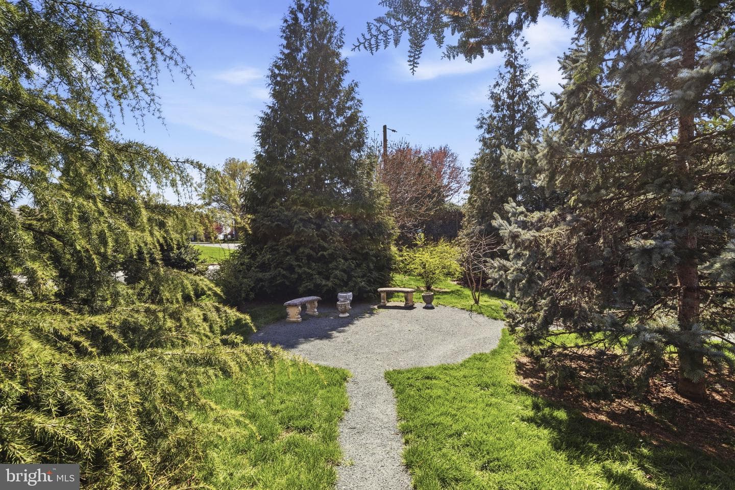 555 Giles Street photo 26