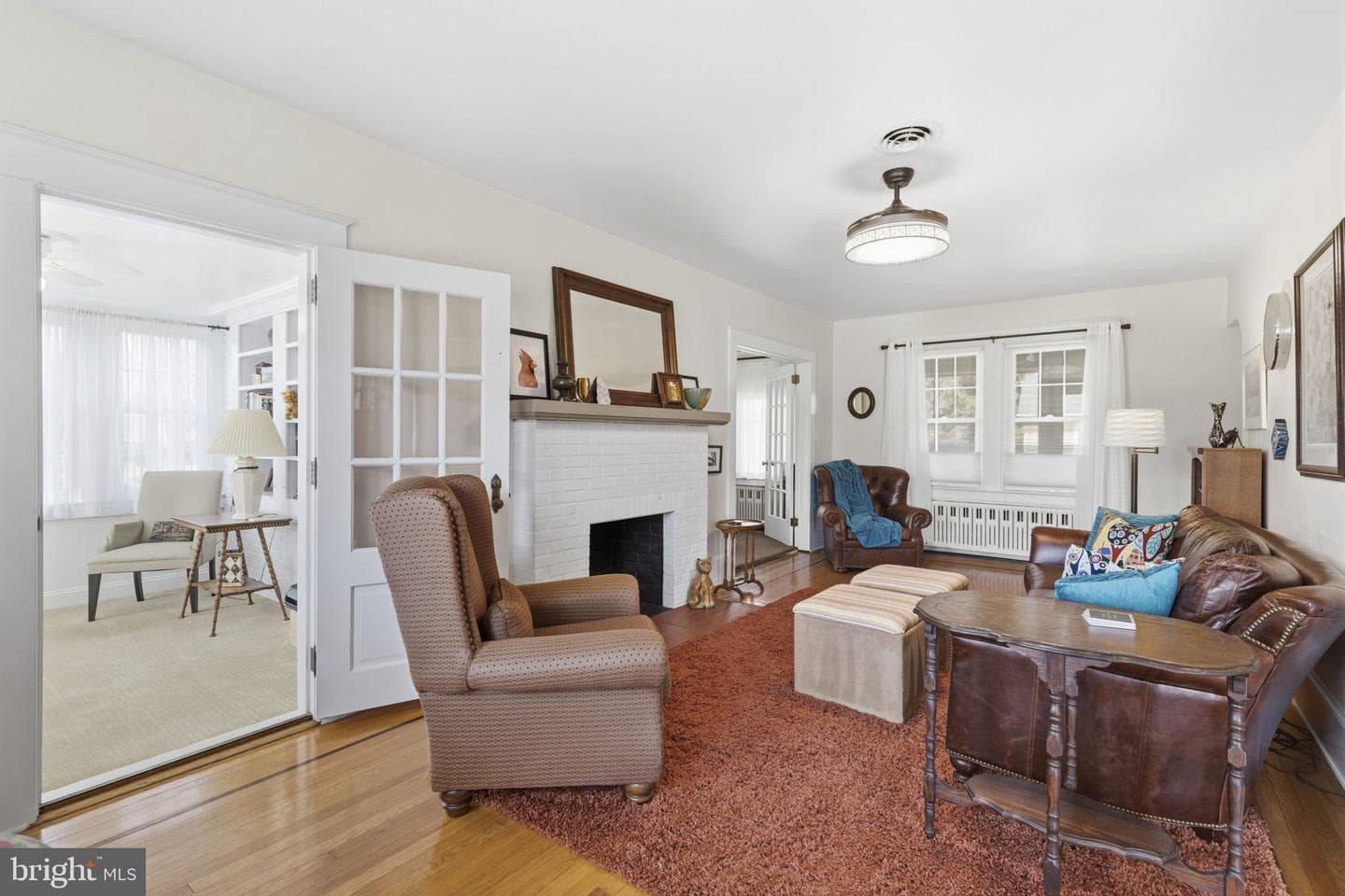 555 Giles Street photo 3