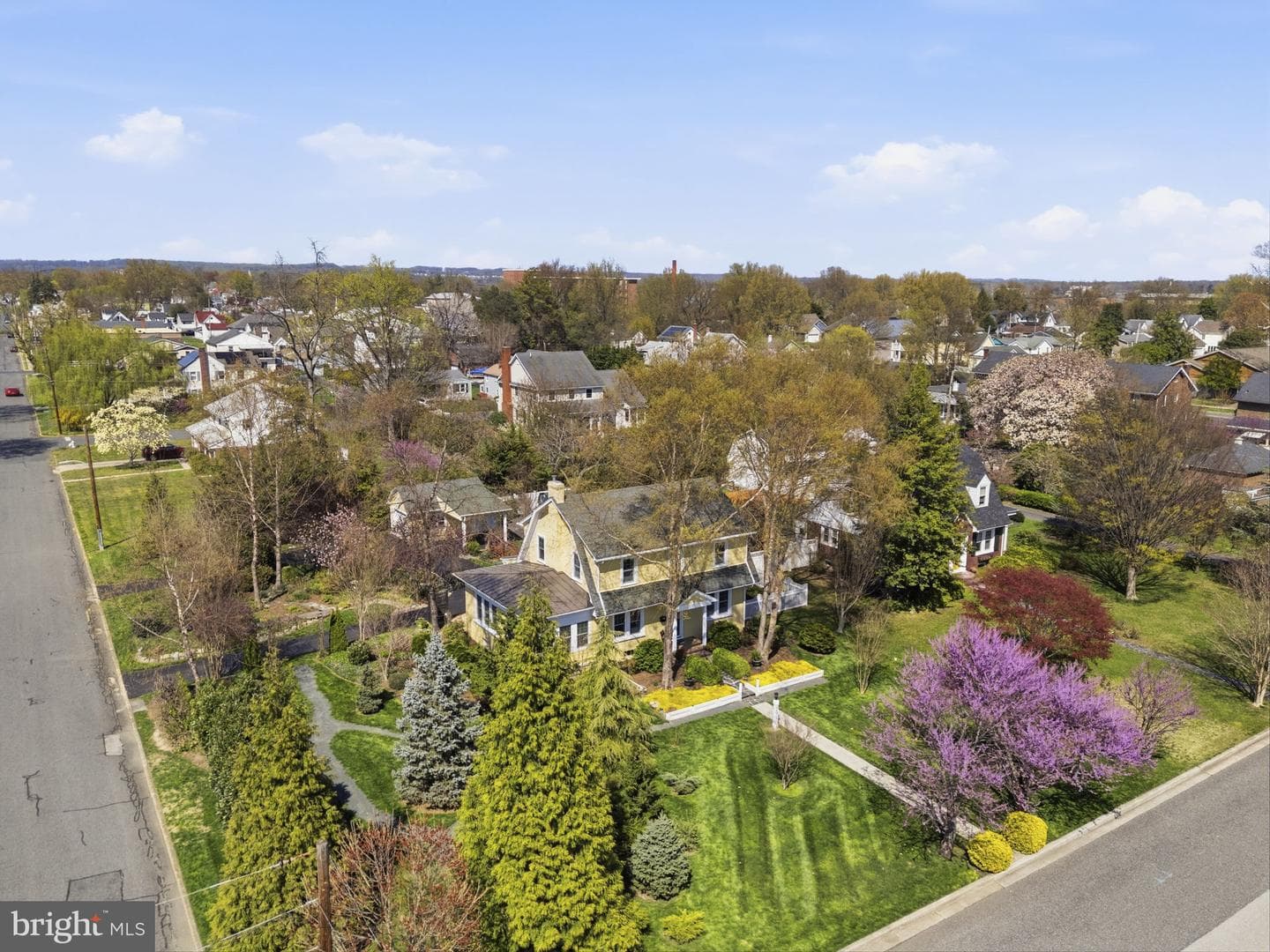 555 Giles Street photo 46