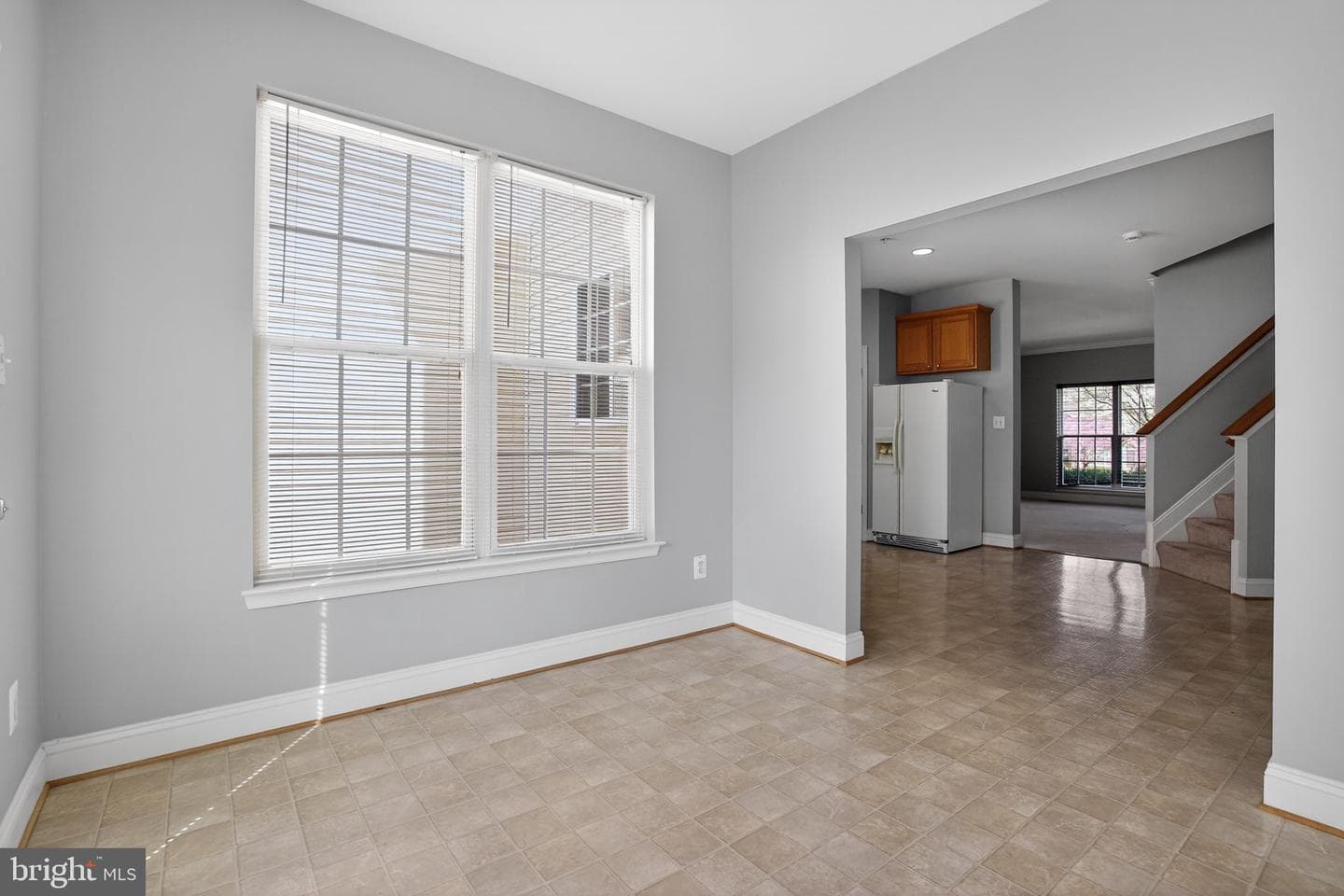 627 Berwick Court photo 10