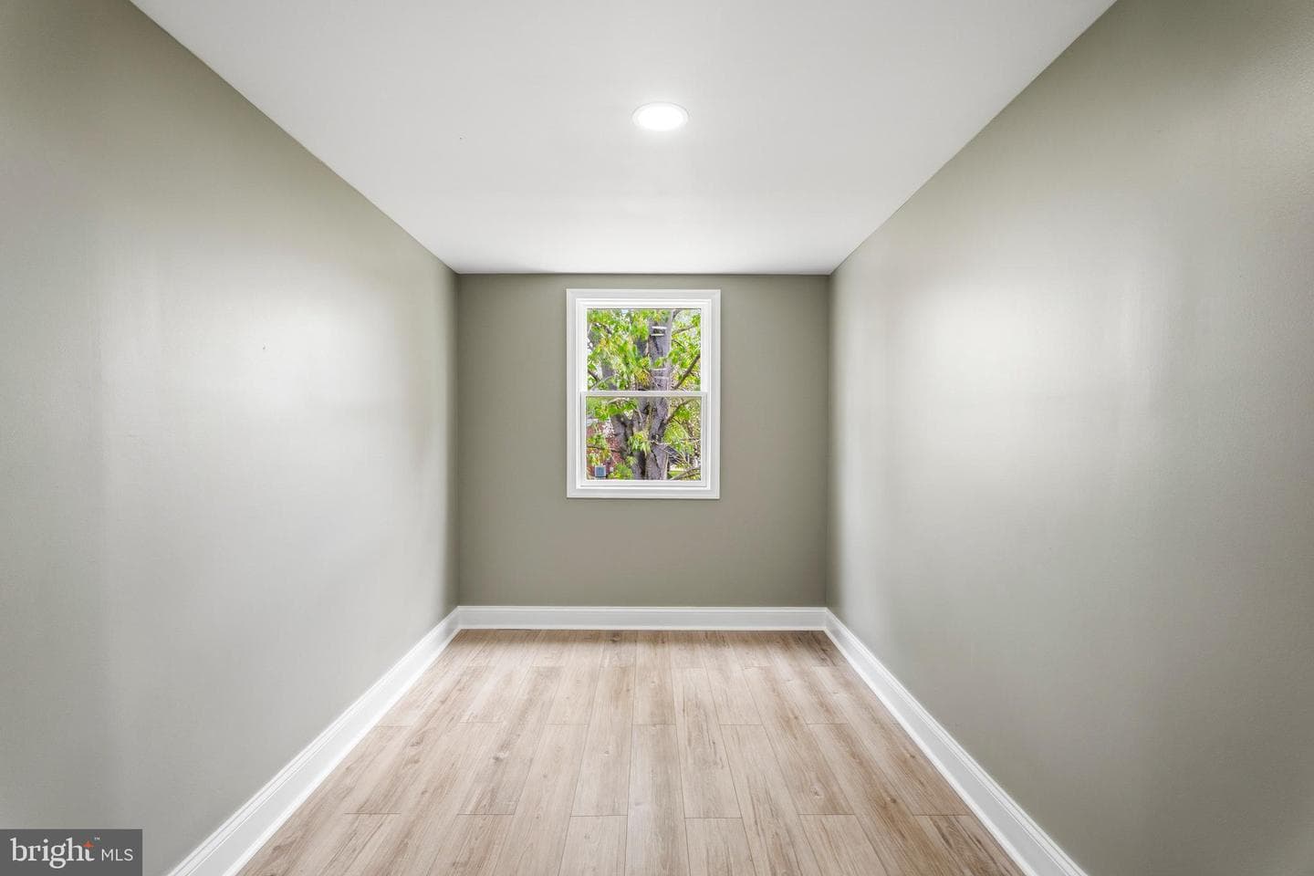 815 Gilbert Road photo 37