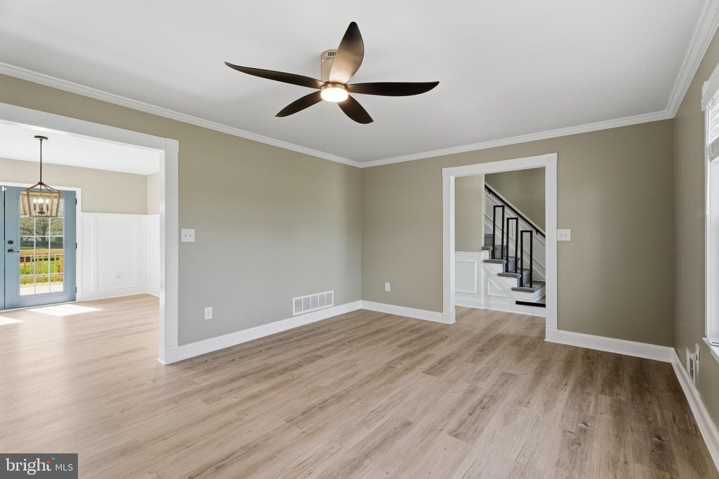 815 Gilbert Road photo 8