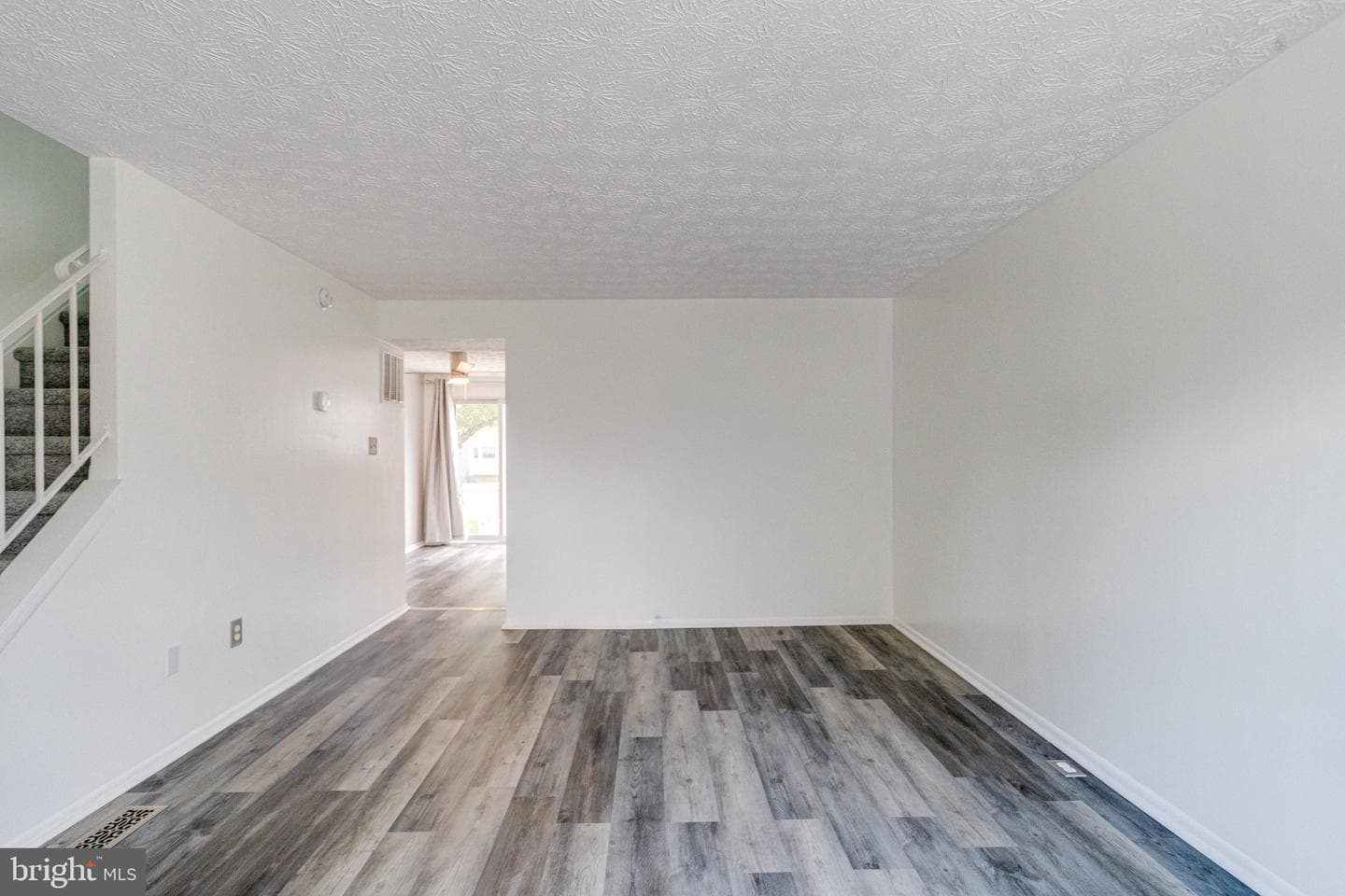 941 Redfield Road photo 5