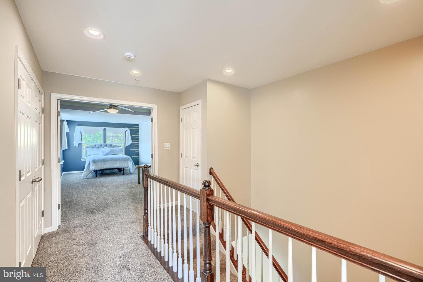 246 Mohegan Drive photo 23