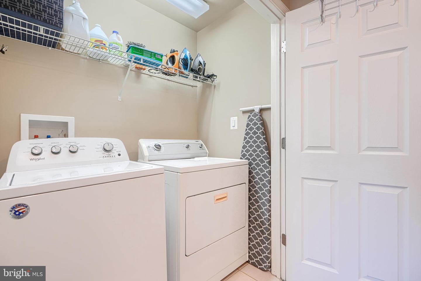 246 Mohegan Drive photo 36