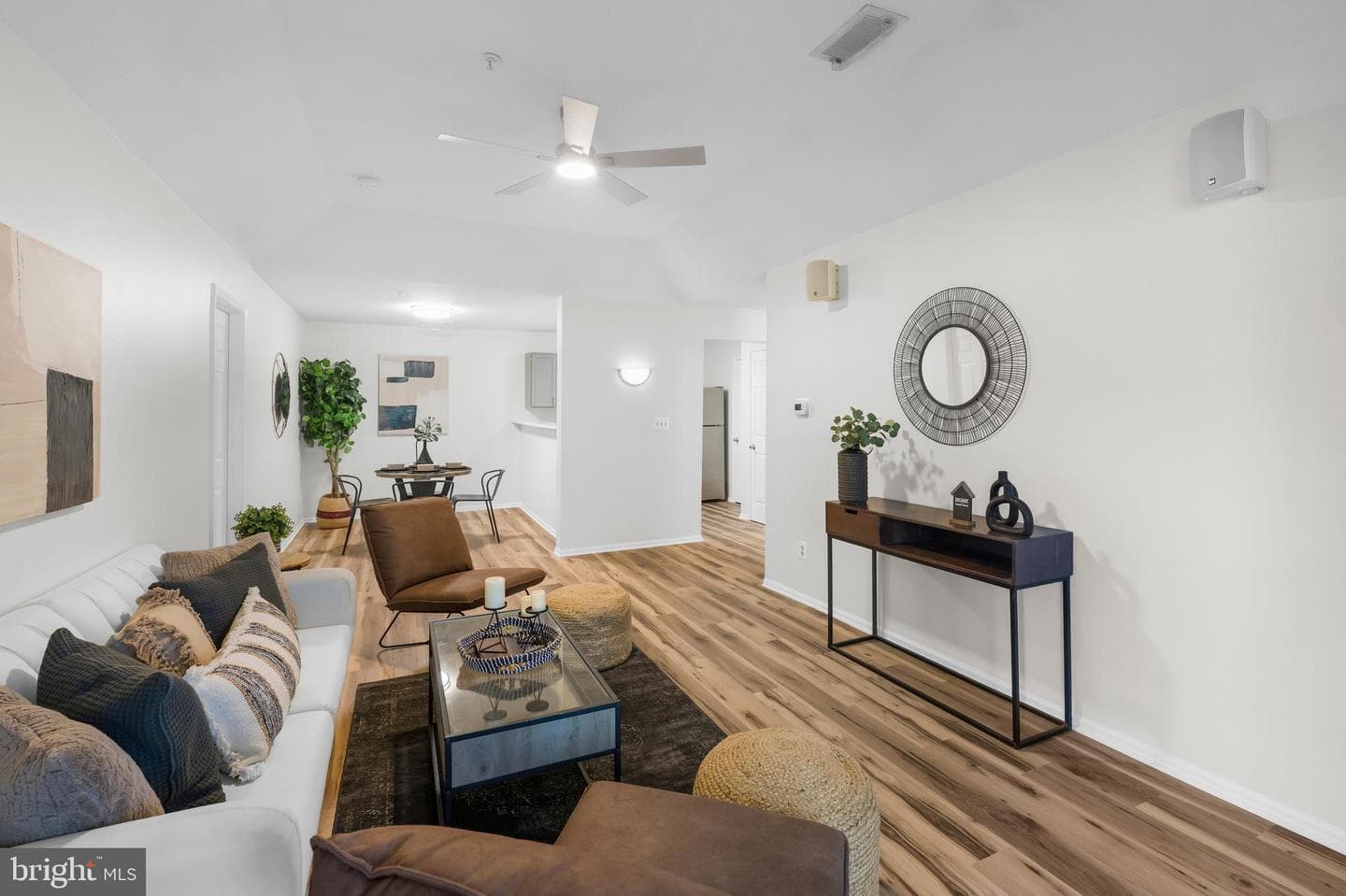 304 Canterbury Road #304-P photo 5