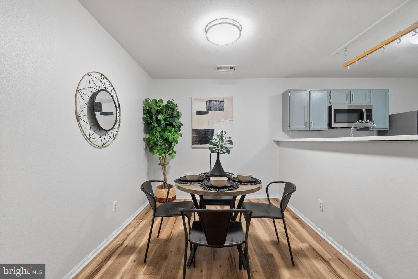 304 Canterbury Road #304-P photo 7