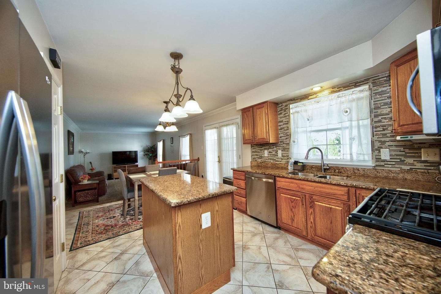 588 Felix Court photo 10