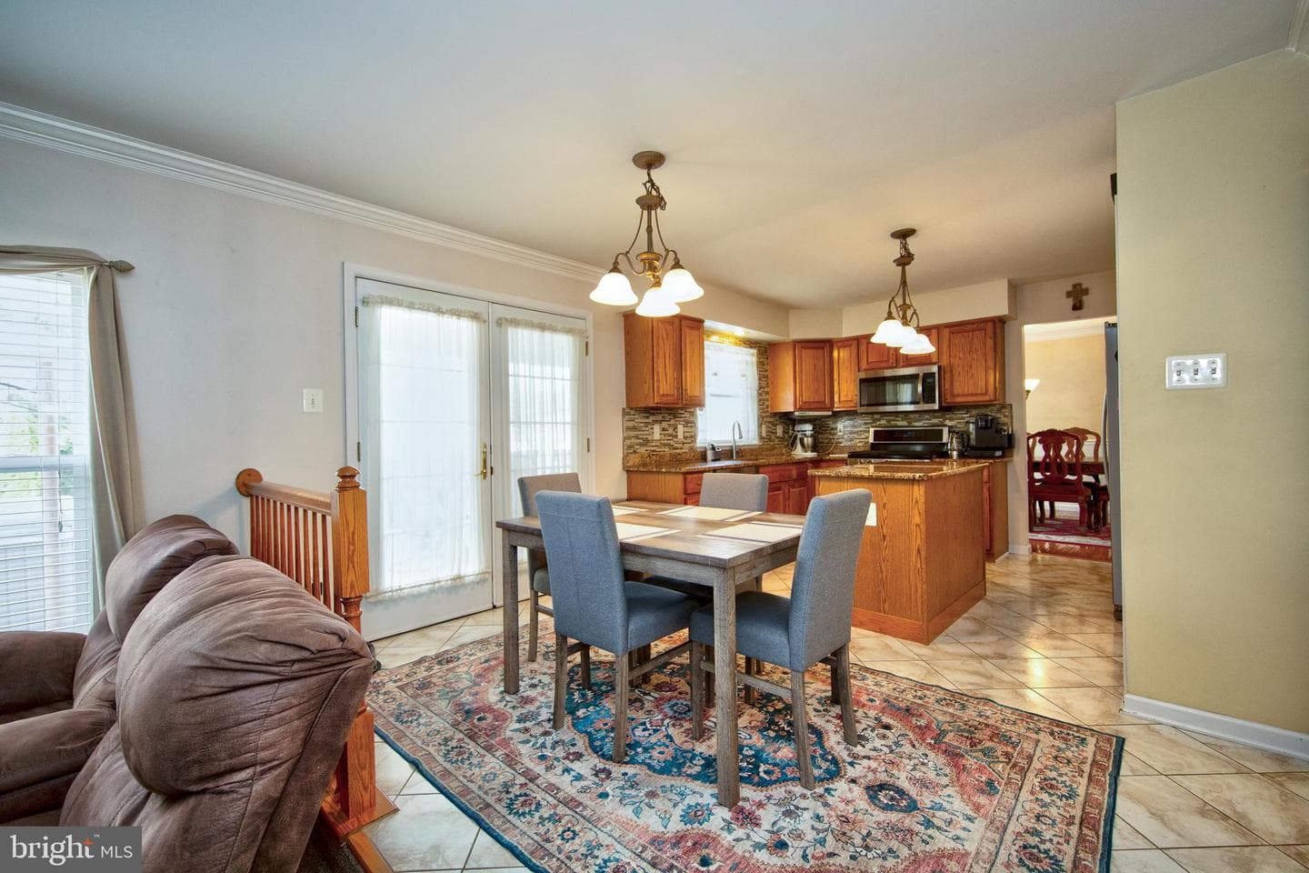 588 Felix Court photo 11